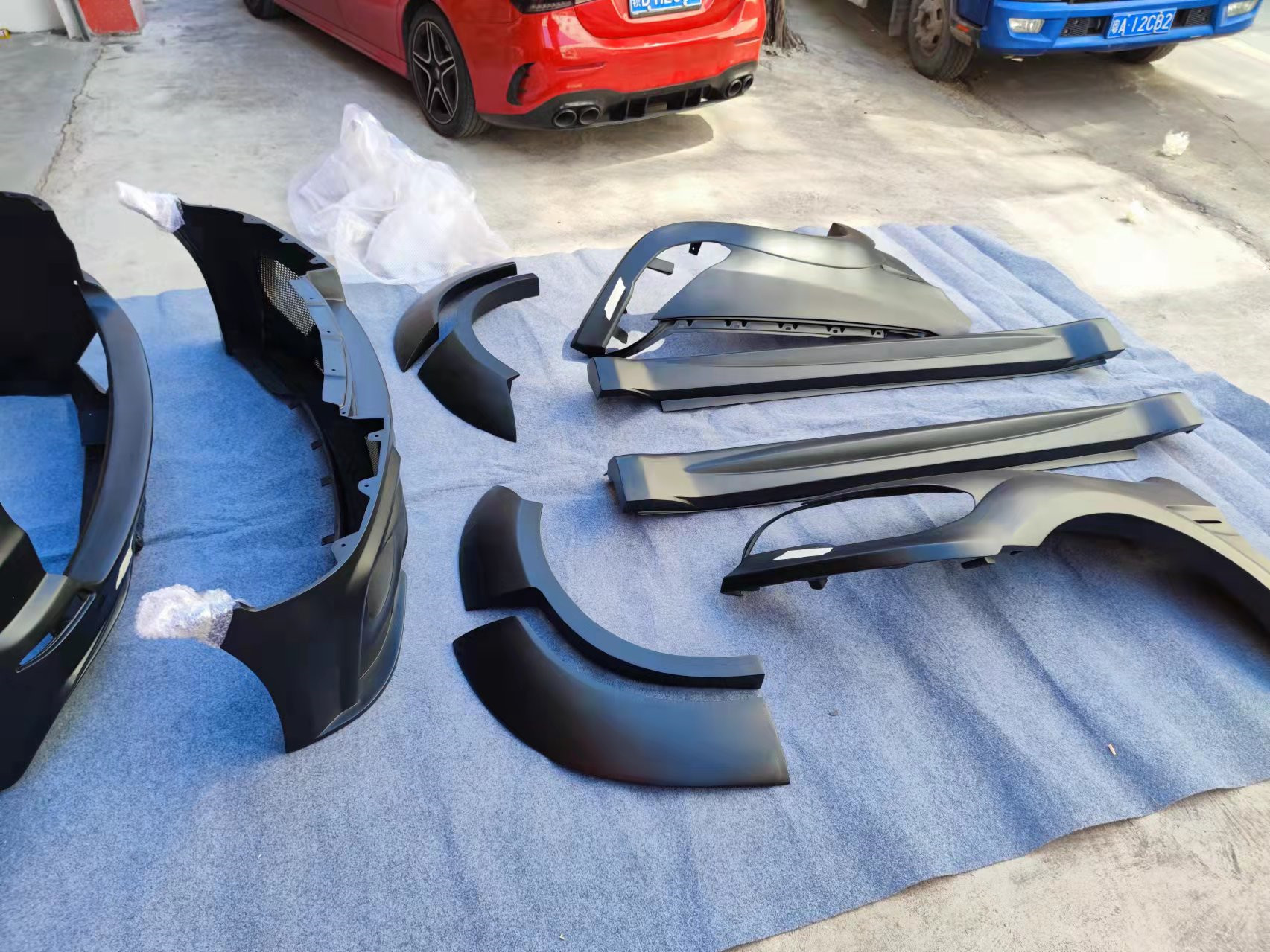 For BMW E70 E71 X5 Body Kit FPR Material X5 E70 E71 Upgrade PD Style Front and Rear Bumpers Wide Bodyki