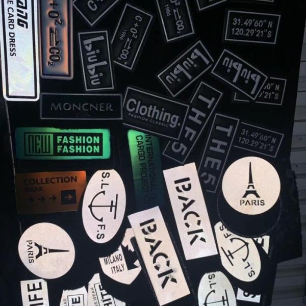 Reflective 3D Heat Transfer Patches OEM ODM Rubber Heat Transfer Labels For Garments