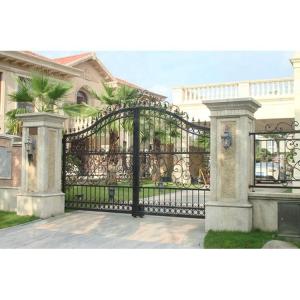 China Modern Iron Pipe Gate , Grill New Designs Wrought Iron Main Gate factory