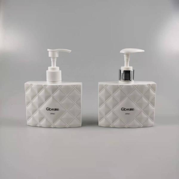 Square Plastic Shampoo Bottle for Lotion Personal Care Products 260ml Empty