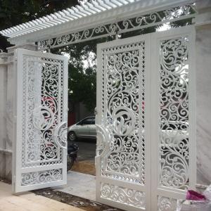 China Antique Iron Driveway Gates Front Yard Iron Gates Powder Coated 100mm 120mm factory
