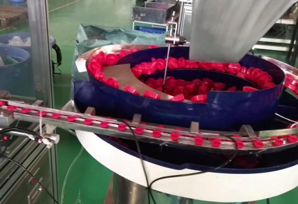 Fast And Accurate Production Of Flip Top Caps With Daily Necessities Assembly