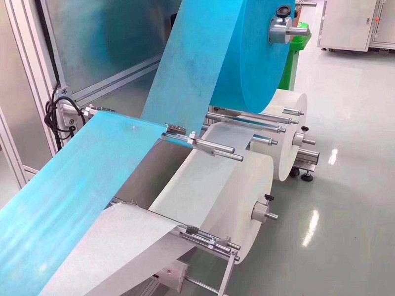 China Fully Automated Disposable Face Mask Machine / Earloop Mask Machine factory