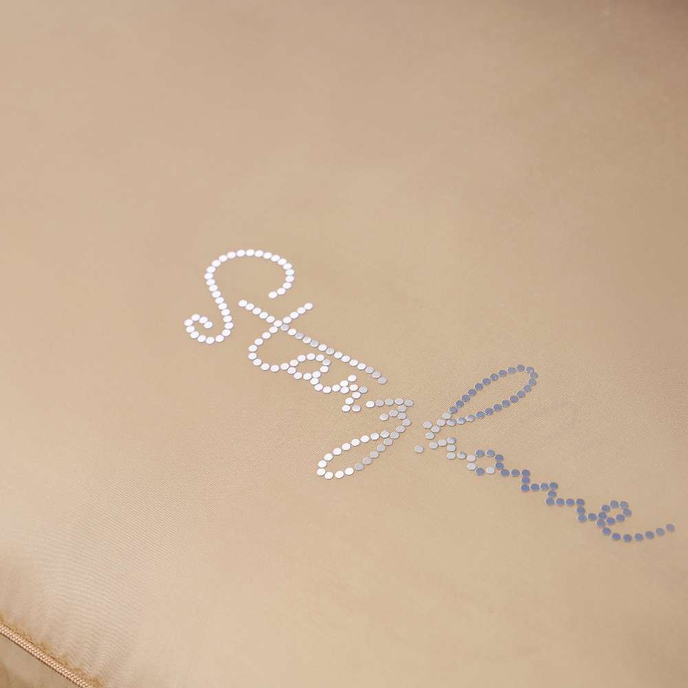 300tc Golden Mulberry Silk Three-dimensional Composite Pillow Customized Thread Count