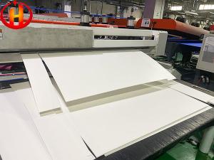 China White 3mm Corrugated Plastic Sheets Smooth Impact Resistant factory
