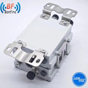 China Red HLQ-XXXXX 2.4G 5g Combiner 1710-2170MHz 2300-2690MHz Low Pim Combiner Diplexer RF SMA Female Type factory