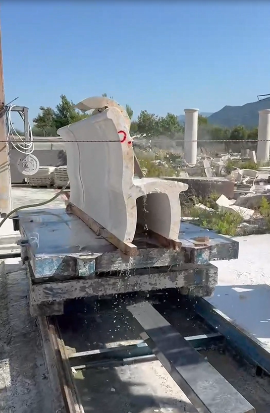 China Automatic 4 Axis CNC Wire Saw Stone Cutter for Quarry &amp; Factory factory