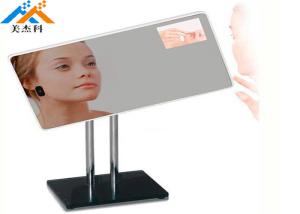 China 32 Inch Mirror Digital Signage , Floor Standing Kiosk Advertising Totem Photo Booth factory