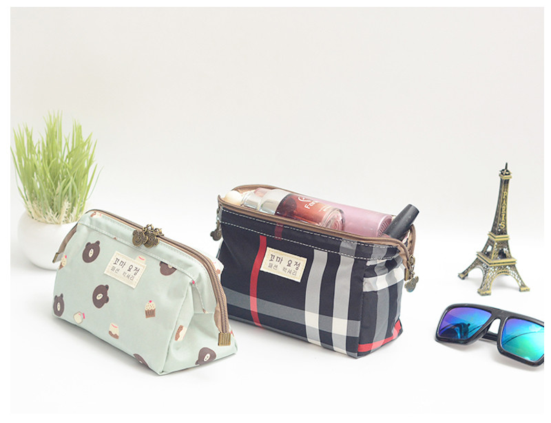 Women Travel Polyester Cosmetic Organizer Pouch