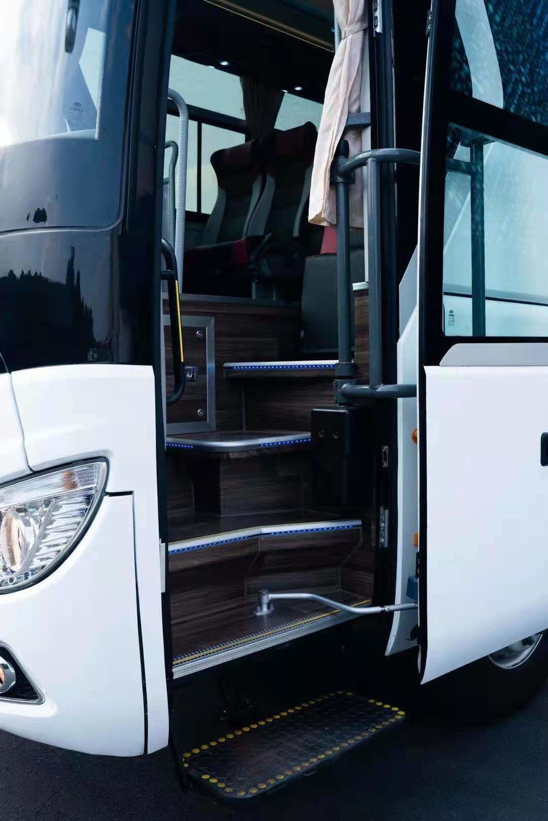 59 Seats New Yutong ZK6126D Bus New Coach Bus 2021 Year 100km/H Steering LHD RHD Double Axle