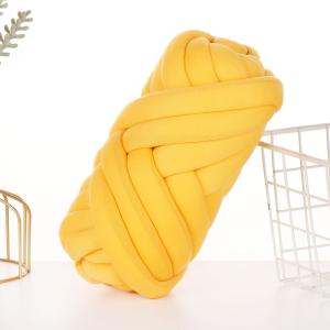 China Chunky Yarn For Knitting Crochet Strip Filling Yarn Making Blanket Pets House factory