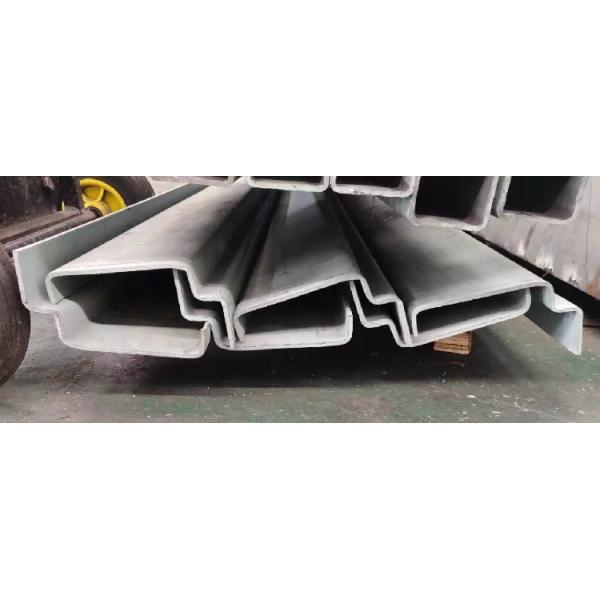 Sand Blasting 4.5mm Corten Steel C Type Z Type Shipping Container Bottom Side Rail Container Parts and Accessories