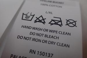 China Flat Cutting Custom Screen Printing Nylon Care Labels For Bags , Towels factory