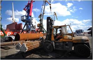 Wei Chai Engine 30 Ton 35 Ton Diesel Port Forklift Rough Tire Min Lifting Height 200MM