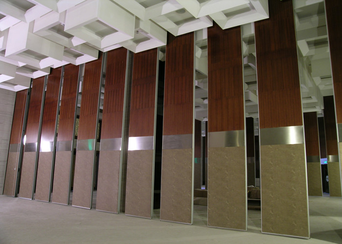 Sound Proof Aluminum Movable Banquet Restaurant Partition Wall With Double Wheels
