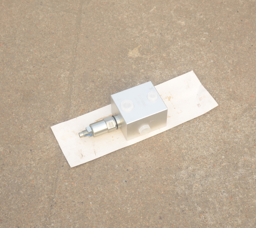 Zoomlion Garbage Truck Push Shovel Valve: Cylinder Counterbalance Valve, Hydraulic Block for Telescopic Balance