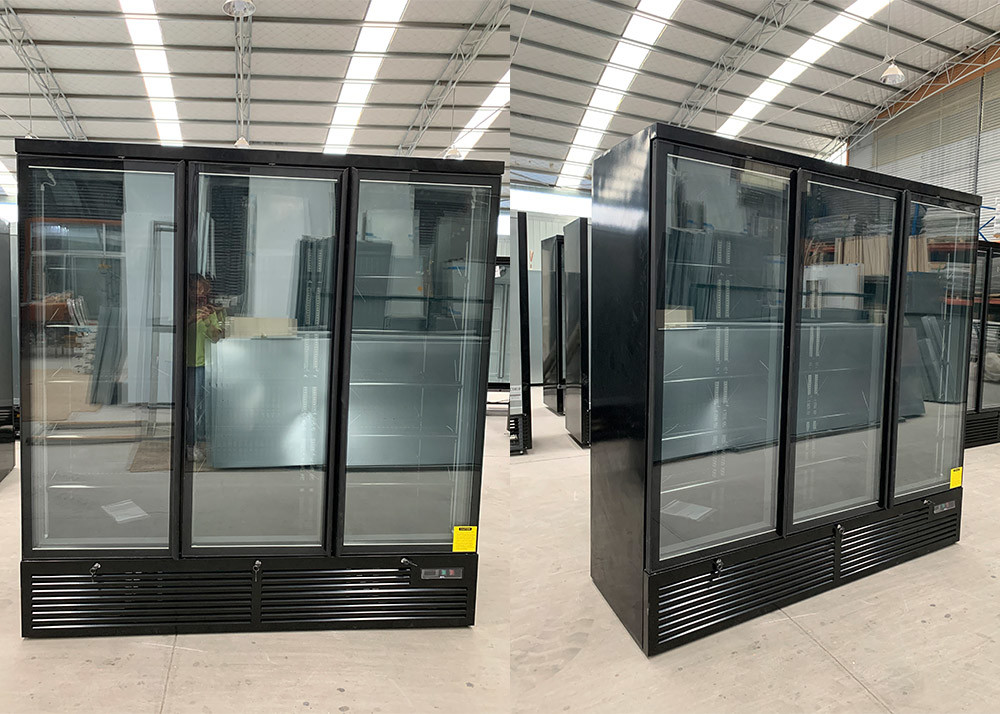 China Upright Triple Glass Door Freezer Merchandiser In Matt Black factory