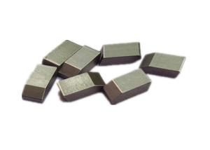 China Wood / Metal Machining Cemented Tungsten Carbide Saw Tips With Die Press factory