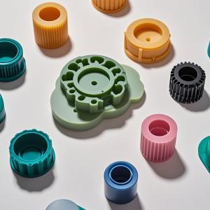 China Smooth Surface 0.005mm CNC Machining Plastic Parts OEM Services Industria factory
