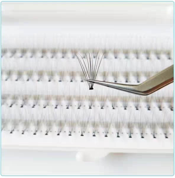 Wholesale High Quality Natural pre made volume fans eyelash extensions 2D/3D/4D/5D/6D/7D/8D/10D/20D manufacturer