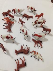 China ABS plastic animals cows,horse and sheep Architectural model Animals for farm working factory