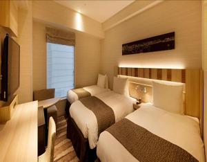 China Port Moresby hotel style apartment space saving furniture of bunk bed with TV wall panel by Laminate wood and fabricsofa factory