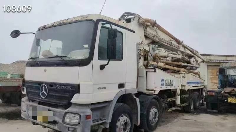 Zoomlion Concrete Pump Truck 44 Meters Rare Models for Sale, Special Sale