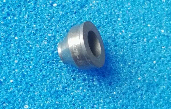 7213850-56/7244104 SEAT 0.38mm(0.015in) NOZZLE 0.100mm(0.004in) Asymtek Machine