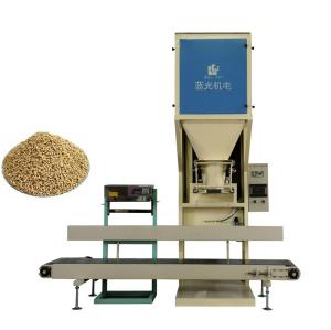 China 600pcs/Hour Semi Auto 50KG Bag Poultry Feed Packing Machine factory