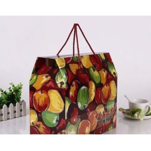 China Luxury magnetic hardboard foldable paper box for cosmetic packing,Big luxury white foldable shopping gift paper box for factory