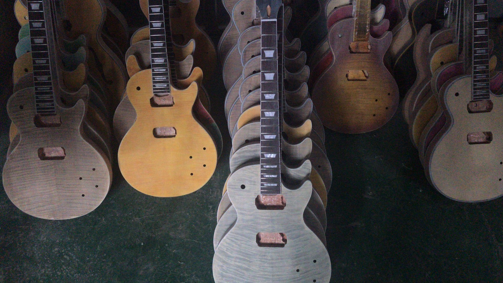 2020 New 4 Strings Buzzard Natural Color Top Neck Through Bass Guitar