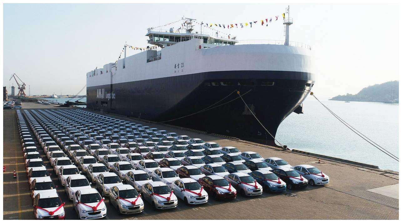 2023 Xiaopeng G9 Energy Electric Passenger Car with High Speed 700KM and 5-door 5-seats Body Structure