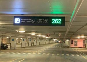 China Variable Message 12400 nits LED Parking sign IP65 Protection Class factory
