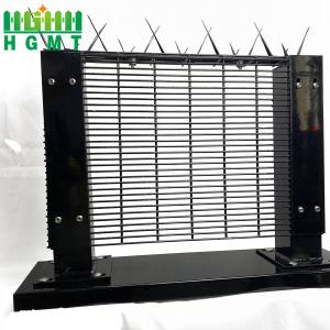 China 6Ft Hot Dipped Galvanized 358 Mesh Prison Security Fence factory