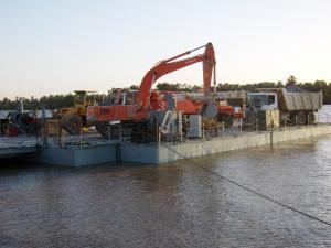 China 8t Floating Crane Temporary Floating Bridge Nconvenient Traffic factory