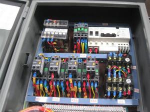 China Outside Wall Suspended Working Platform 800kgs , ZLP800 Electric Control Box factory