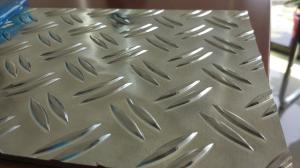 China 2 Bar Aluminium Checker Plate Sheet High Brightness For Construction factory