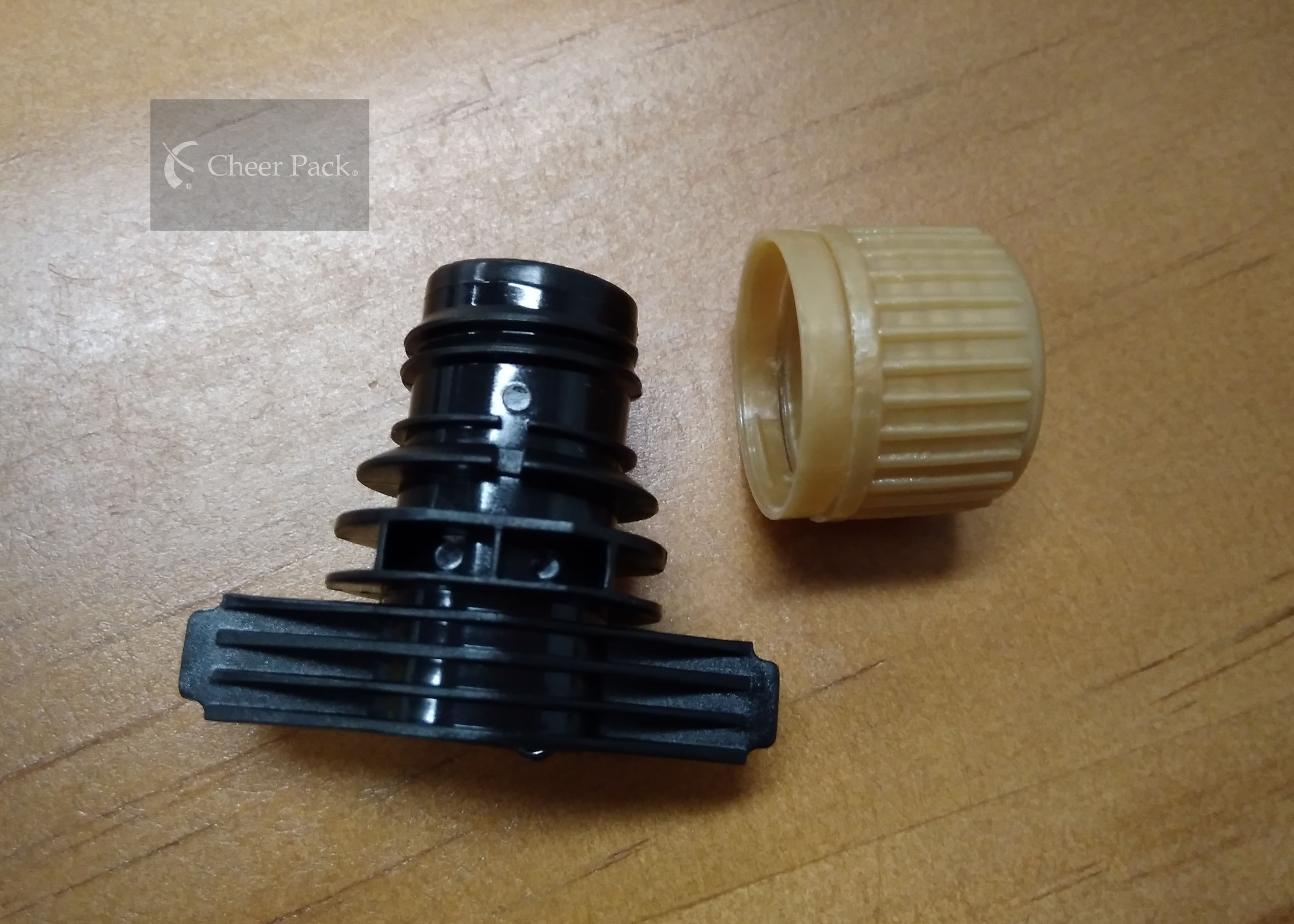 Food Grade Polyethylene Pour Spout Caps Outer Diameter 17 Millimeter