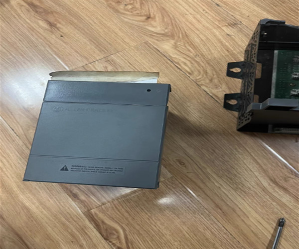 1746-P4 Allen-Bradley SLC 500 Rack Mount Power Supply Digital I O Module 120