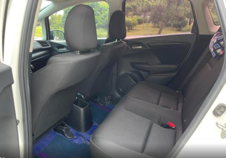 Used Small Gasoline Sedan Vehicle 1.5L CVT Max Pro 188km/h Speed 5 Doors Hatchback Oil Petrol Car for Honda Fit