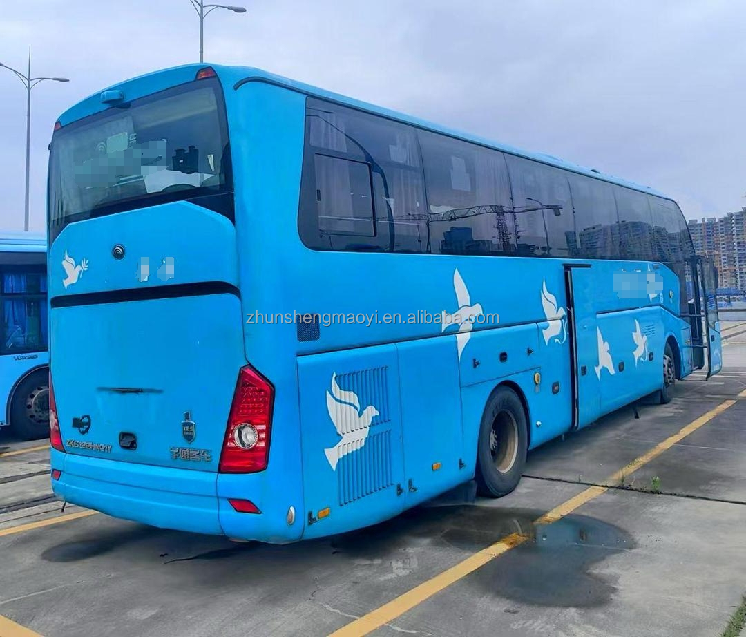 3 Classic Model 6122 Soft-Mounted 55-Seater Coach Bus Diesel Manual