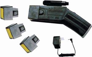 China Taser Gun With Laser Light (Three Cartridges) 800KV Stun gunPolice Anti Riot Device Long Distance Stun Guns Baton factory