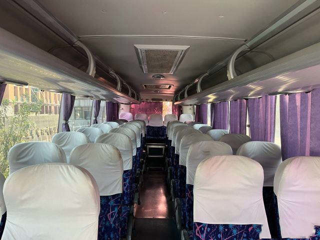 Right Hand Drive Bus Yutong Zk6888 Coach Bus Luxury 39seats City Bus Yuchai Engine