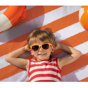 China Premium Combed Cotton Beach Towel with Yarn-dyed Technic and Lightweight Design for Ultimate Comfort on sale