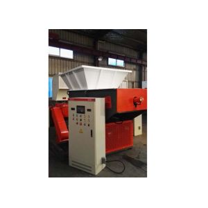 China 55 Kw Plastic Recycling Shredder Machine Hard Tooth Surface Reducer Industrial on sale