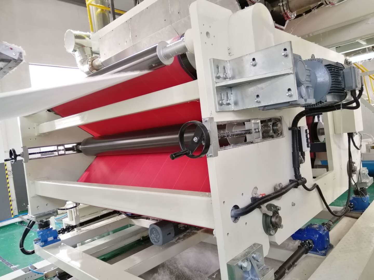 High Performance Melt Blown Fabric Machine With Roots Fan In Speed Of 1600r / Min