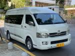 High Roof 2005 Year 13 Seats Gasoline Used Toyota Hiace Used Mini Bus Automatic