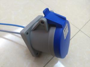 China 32AMP IP44 Weather Protected Industrial Plug Sockets 3rd Generation factory