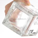 Customize Sealing Type Empty Clear Glass Liquor Bottle 700ml 750ml Vodka Rum