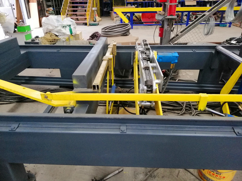 Hydraulic automatic cnc bandsaw machine, band saw mills with petrol or diesel engine